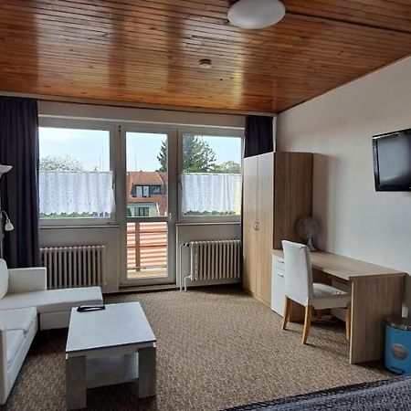 M-Tourist Hotell Praha Eksteriør bilde