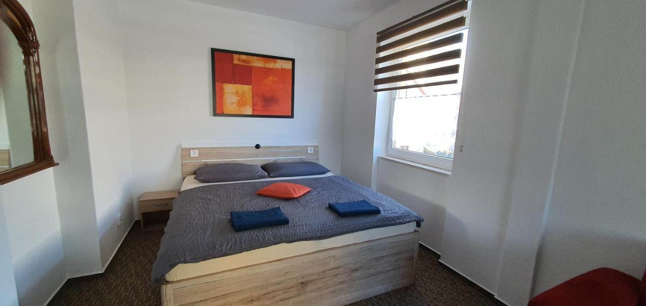 M-Tourist Hotell Praha Eksteriør bilde