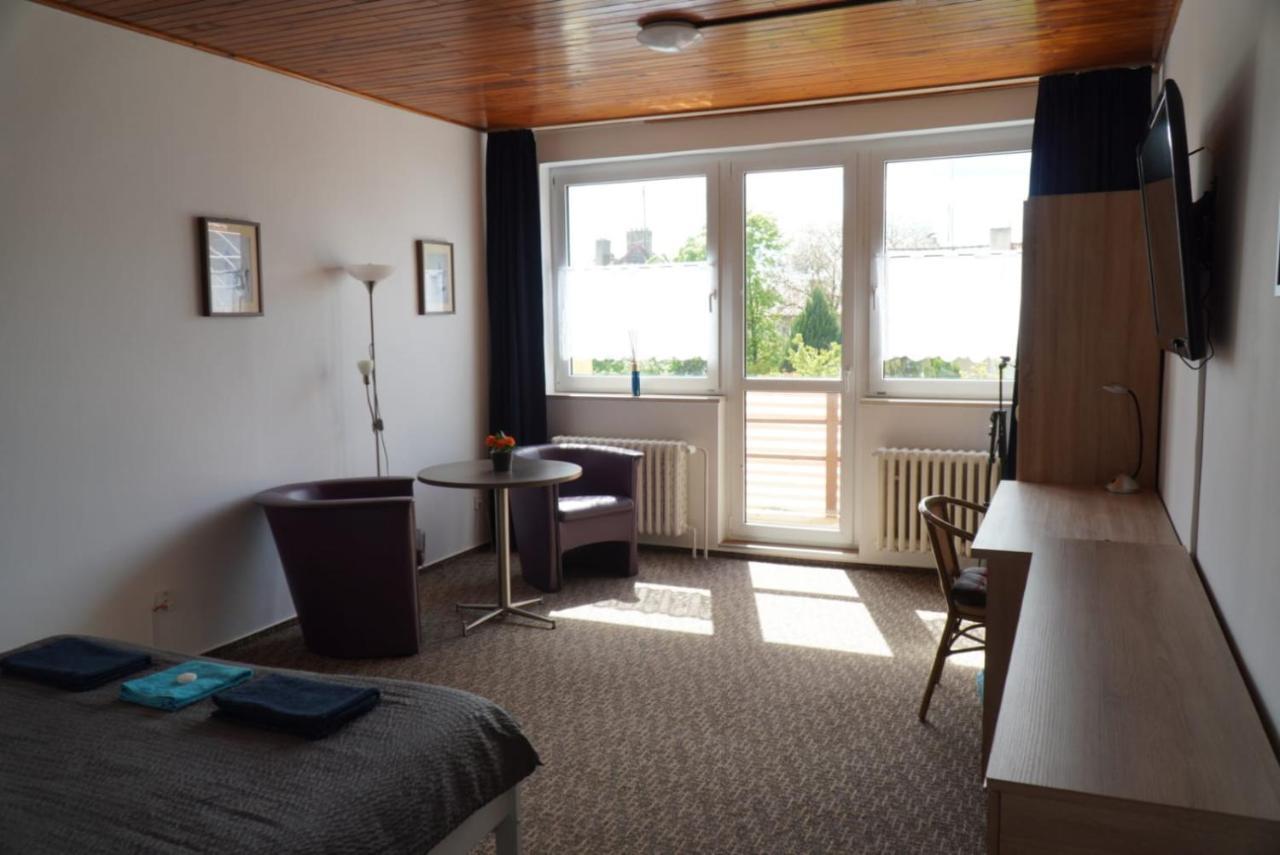 M-Tourist Hotell Praha Eksteriør bilde